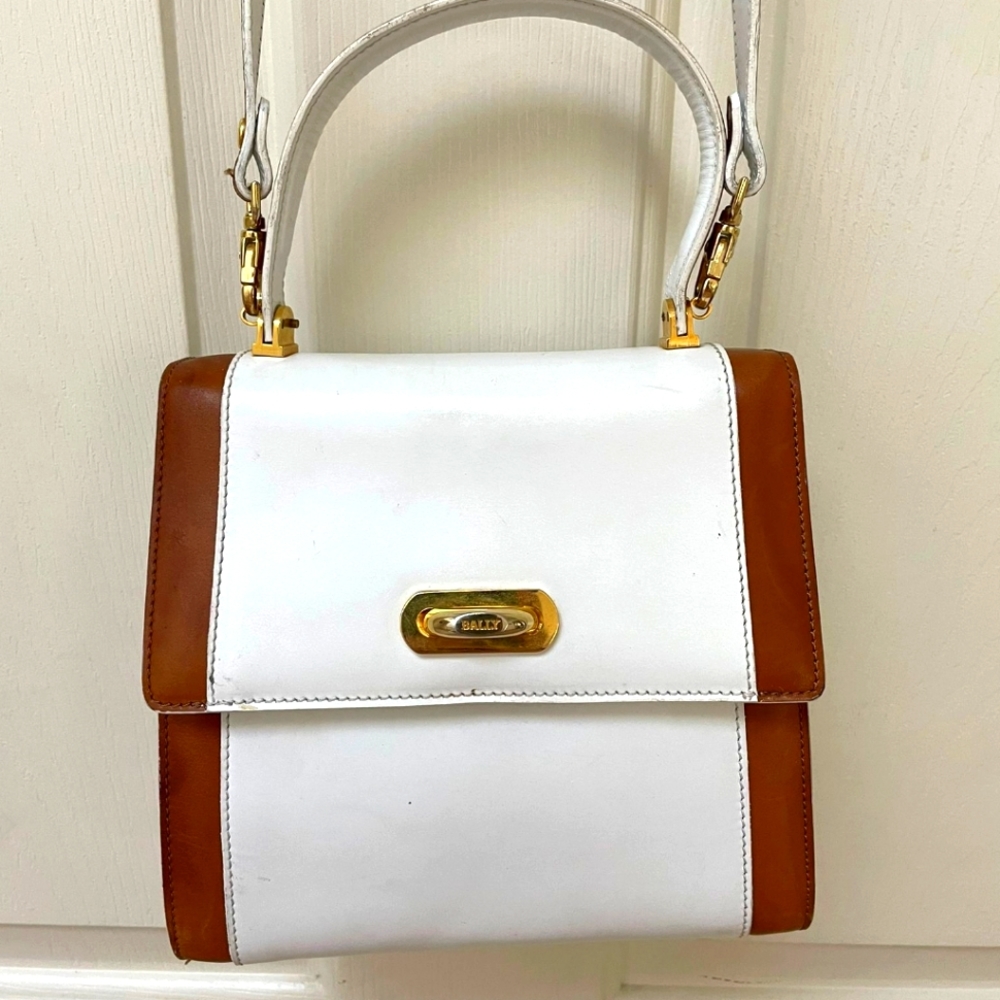 Vintage Bally Luxury Italian Leather Crossbody Bag